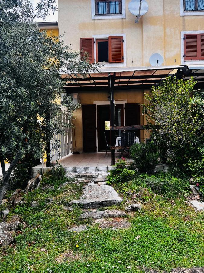 Fortuna Apartment Tar-Vabriga Exterior foto